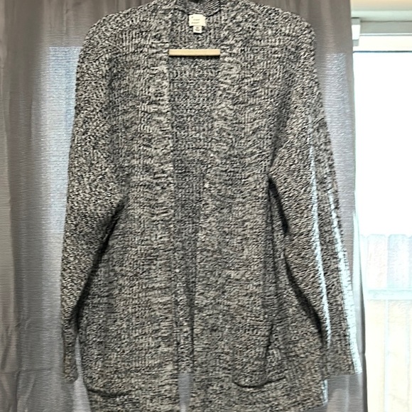 Women's Gray Knit Sweater - Picture 1 of 7